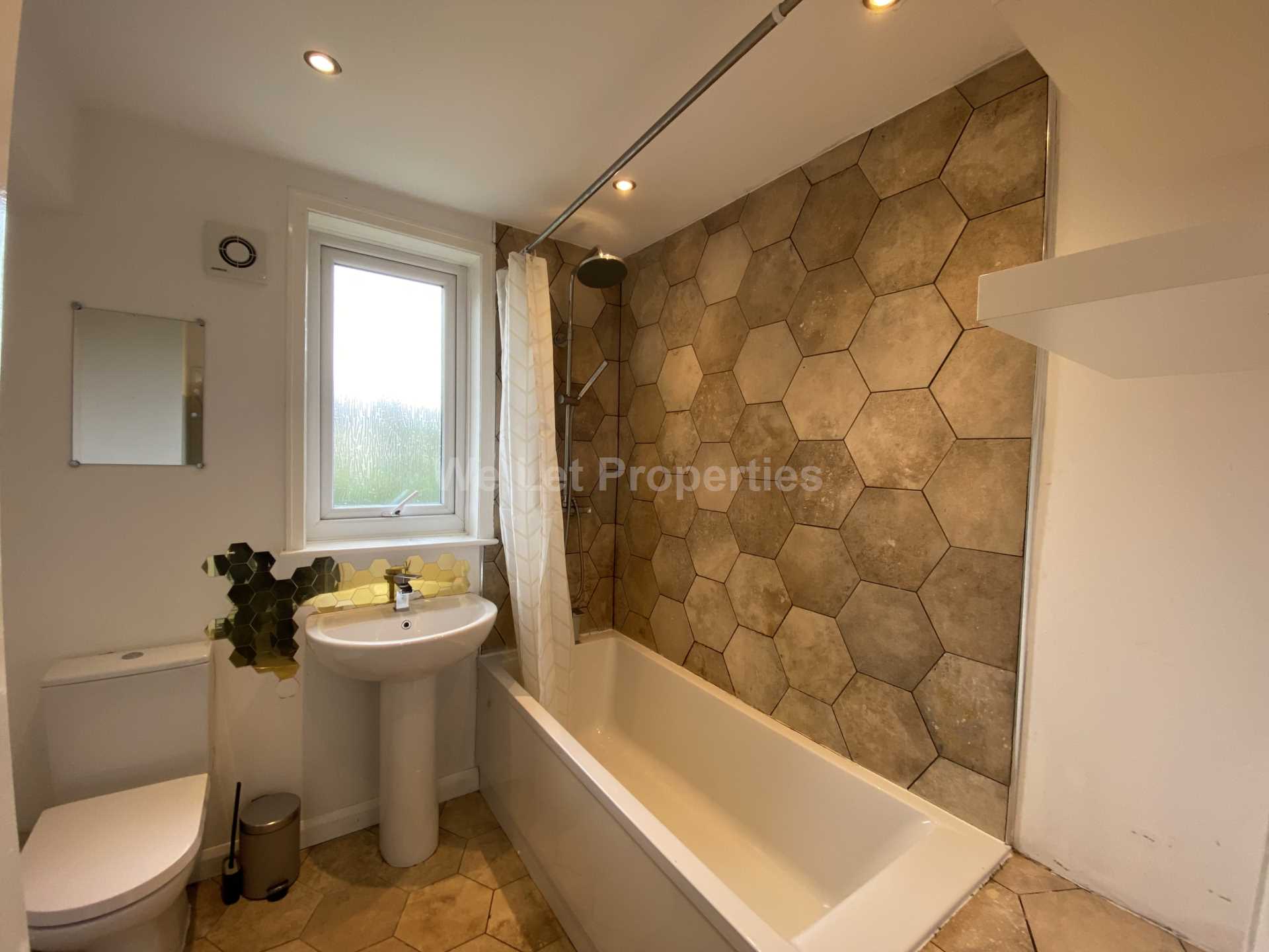 Longport Avenue, Withington, Image 9