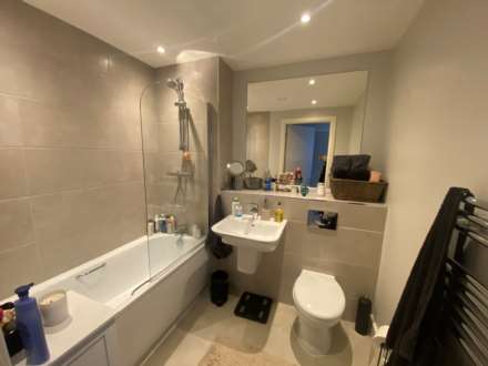 Regent Plaza, Salford, Image 4