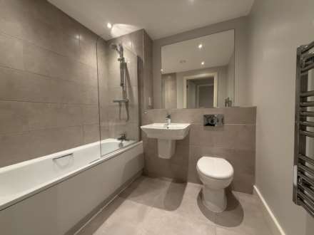 Regent Plaza, Salford, Image 7