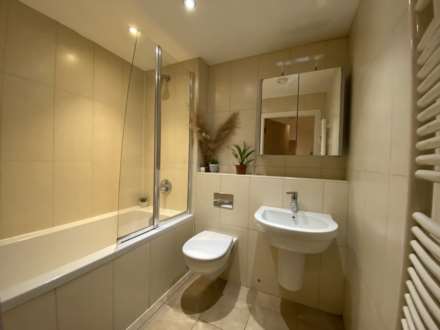 The Met Apartments, Hilton Street, Image 7
