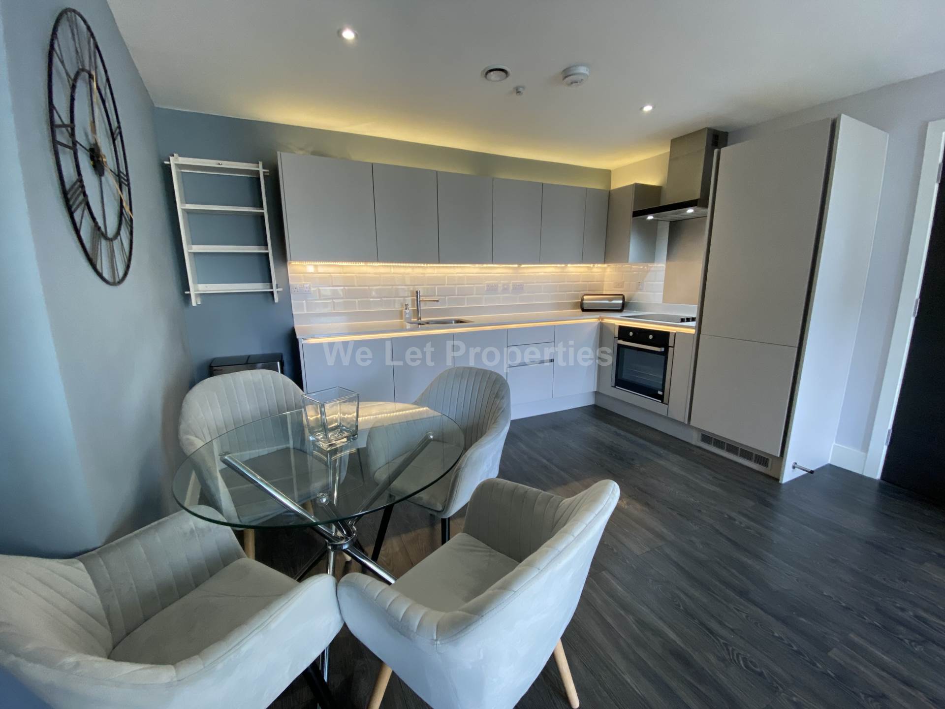 The Hallmark, Green Quarter, Image 4