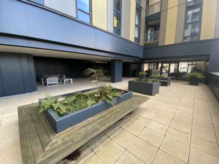 The Hallmark, Green Quarter, Image 13