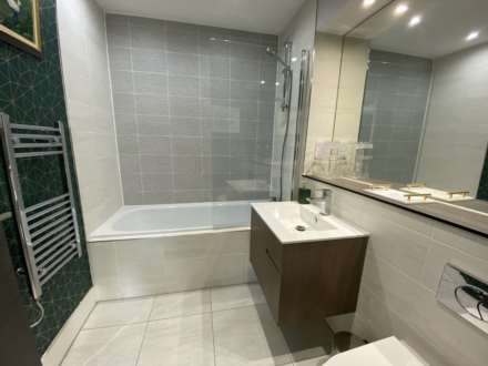 The Hallmark, Green Quarter, Image 8