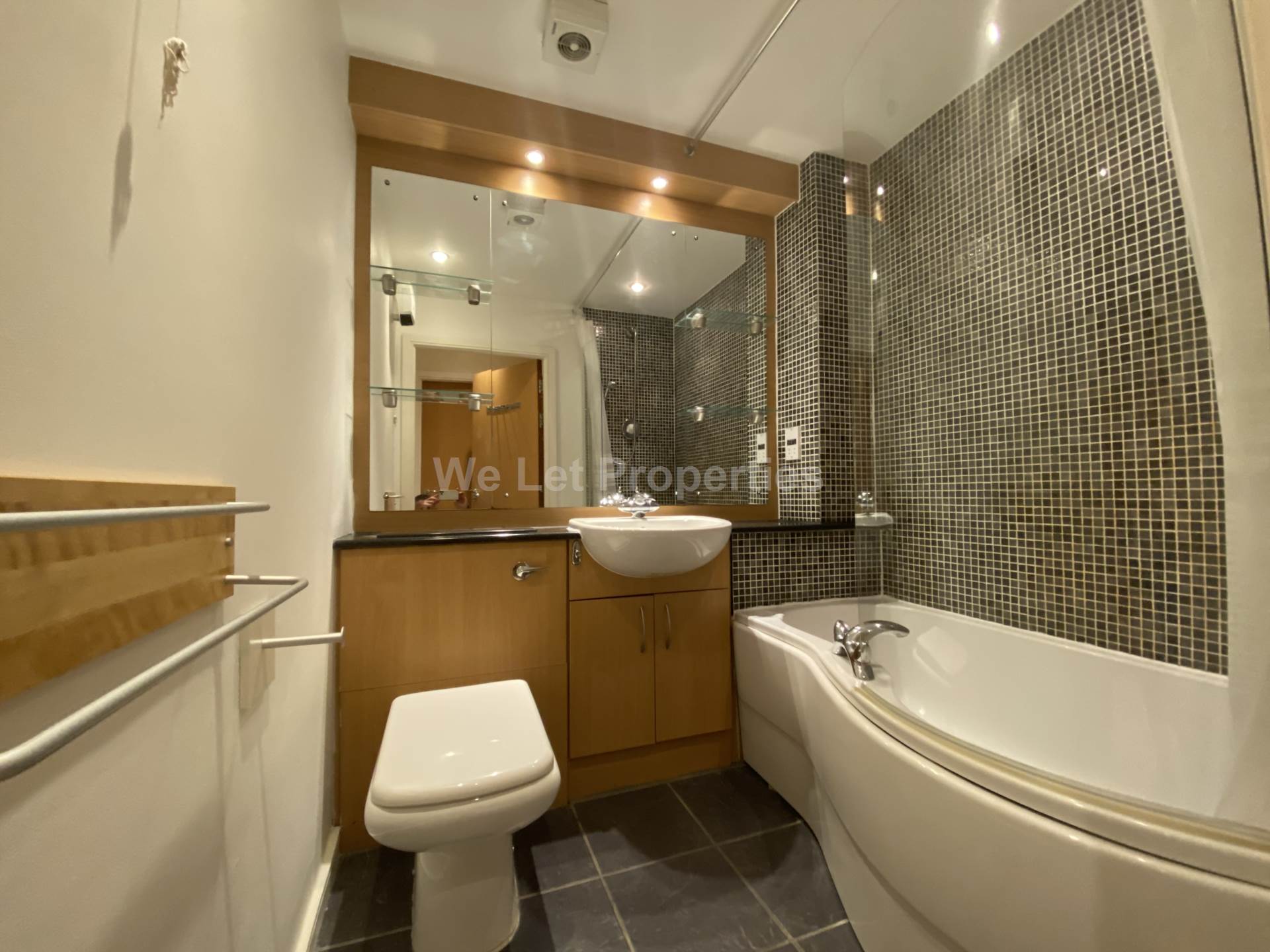 The Boatmans, City Road East, Image 7
