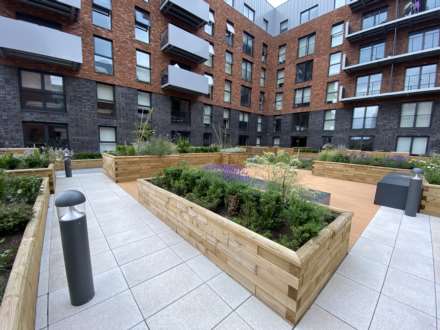 Commerce Quay, Salford, Image 13