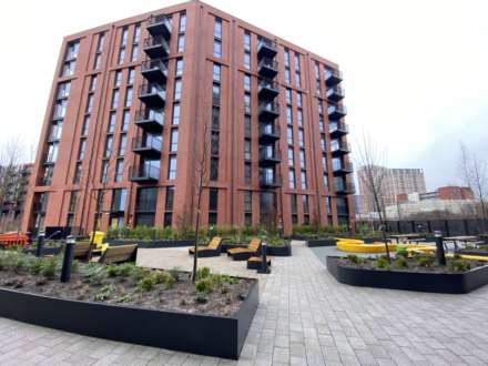 Railings, Middlewood Locks, Image 10