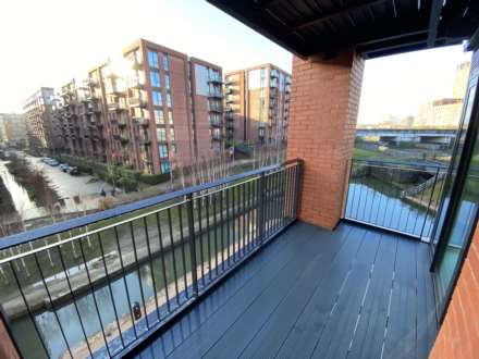 Railings, Middlewood Locks, Image 7