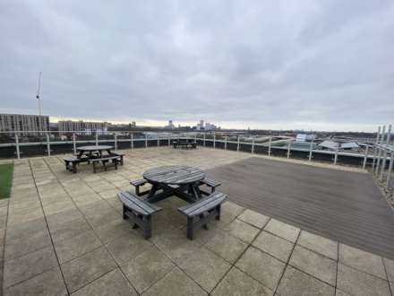 Middlewood Plaza, Craven Street, Image 10