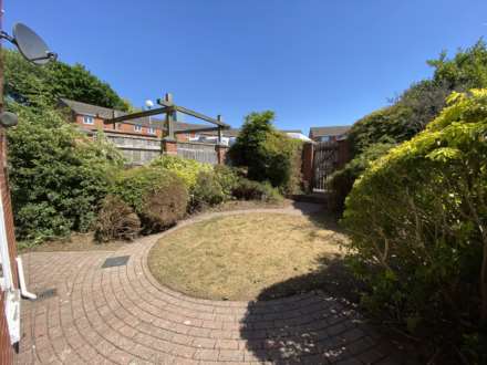 The Sanctuary, Hulme, Image 17