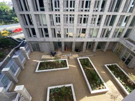 Embankment Exchange, Greengate, Image 11
