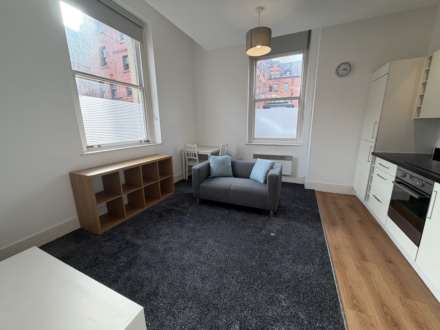 Property For Rent Town Hall, Bexley Square, Manchester