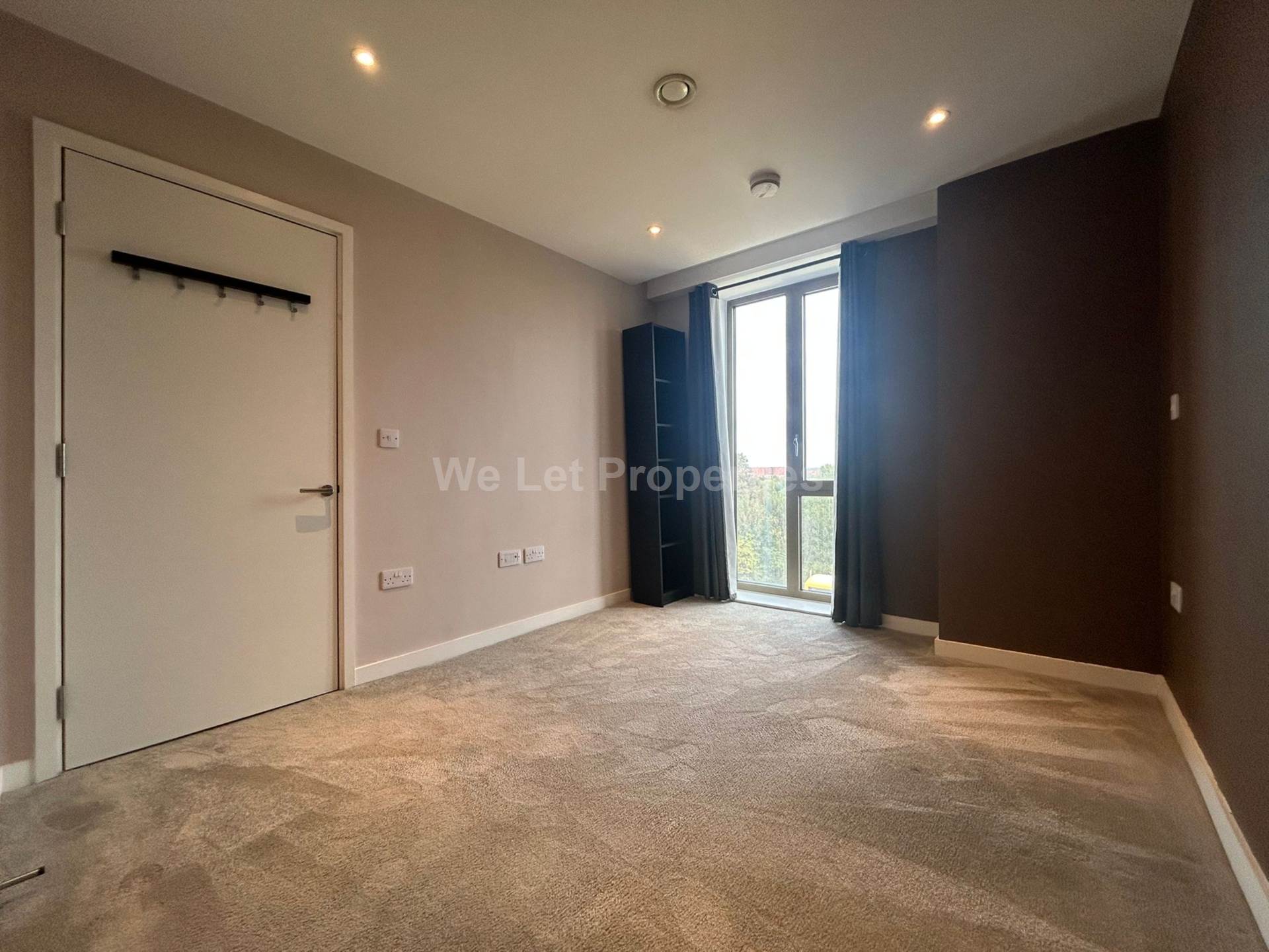 Local Crescent, Salford, Image 11