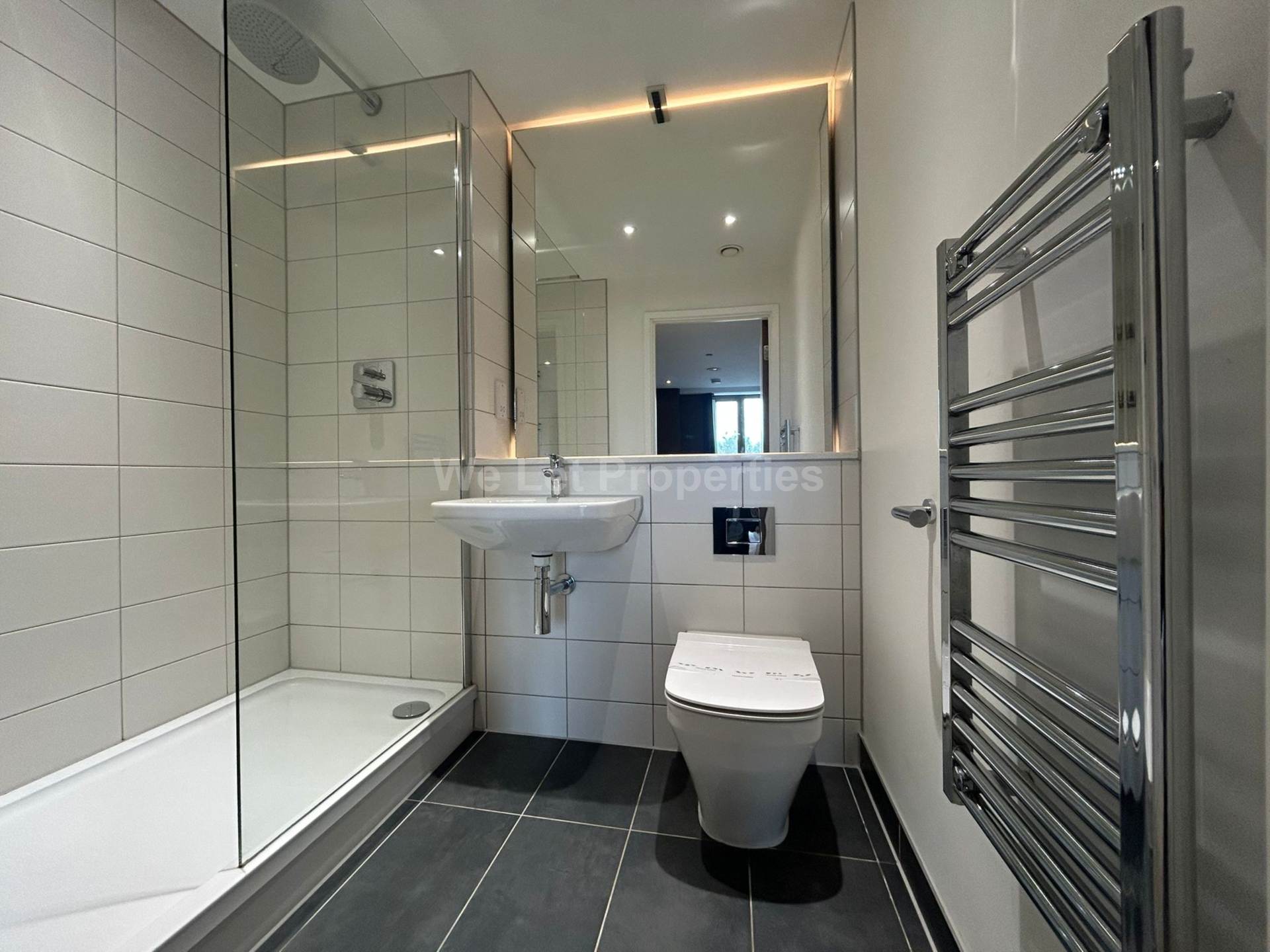 Local Crescent, Salford, Image 13