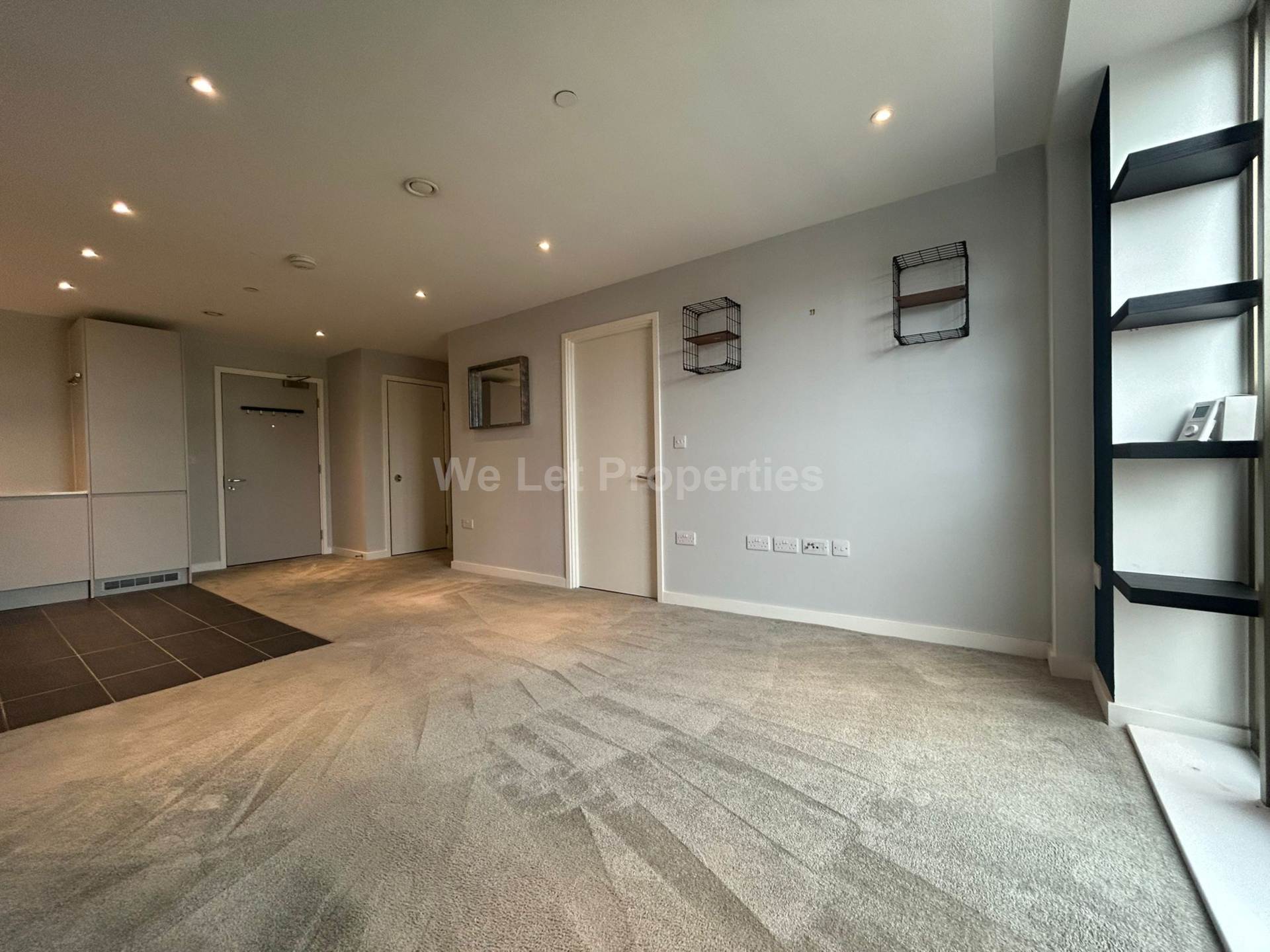 Local Crescent, Salford, Image 3
