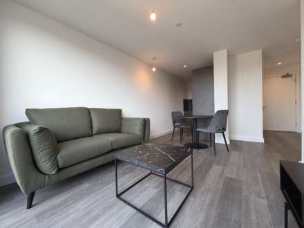 Berkeley Square, Ordsall Lane, Image 3