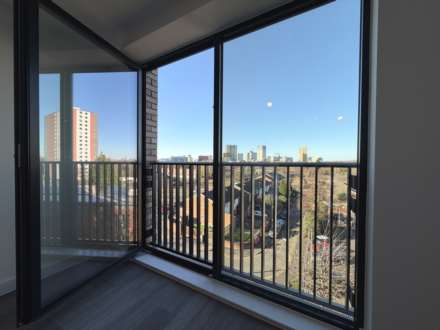 Berkeley Square, Ordsall Lane, Image 5