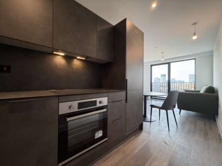 Berkeley Square, Ordsall Lane, Image 7