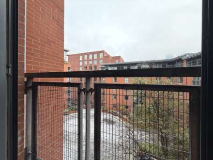 Lake House, Ellesmere Street, Image 17