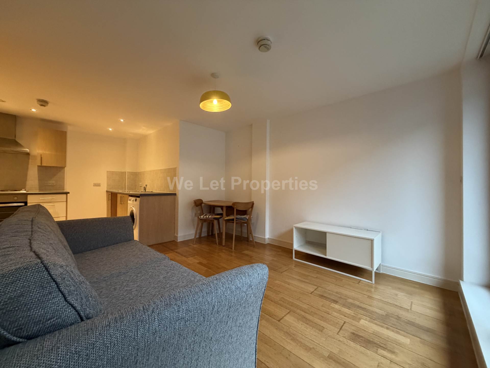 Northern Angel, Dyche Street, Image 2