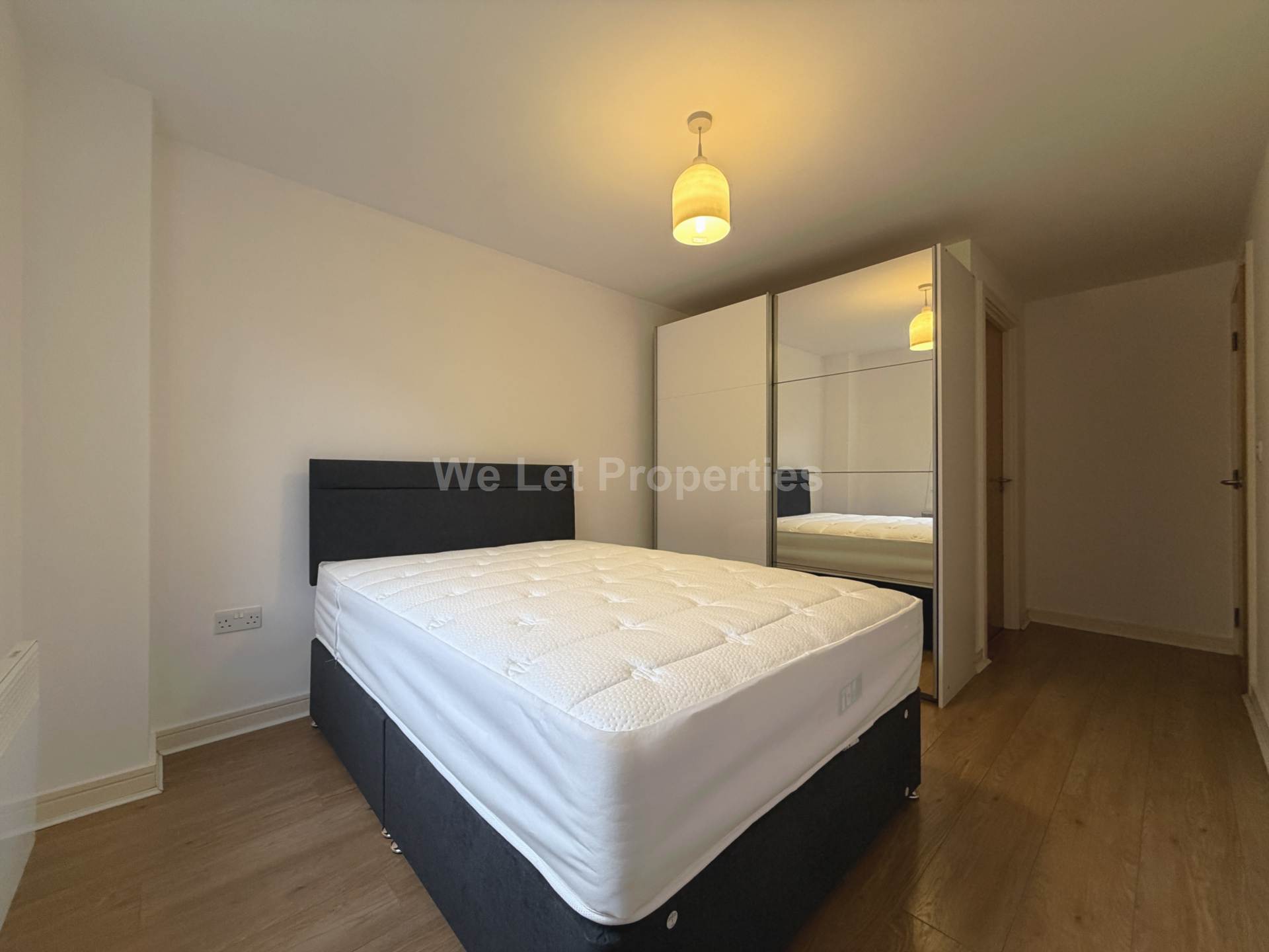 Northern Angel, Dyche Street, Image 9