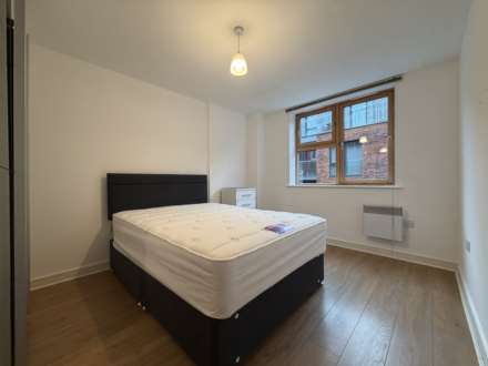 Northern Angel, Dyche Street, Image 13