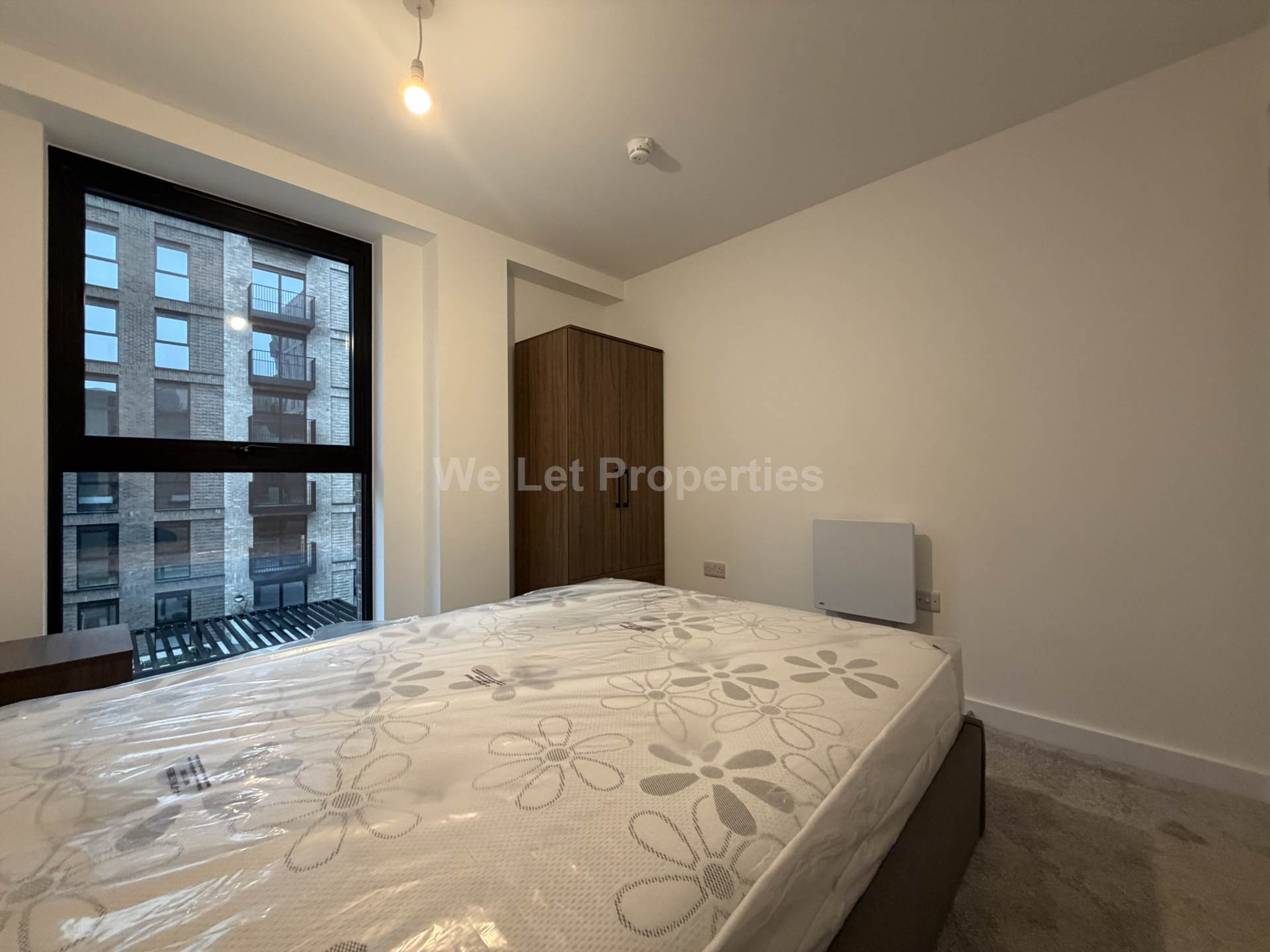 Berkeley Square, Ordsall Lane, Image 12