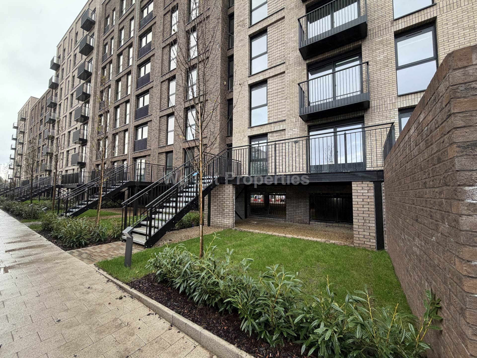 Berkeley Square, Ordsall Lane, Image 31