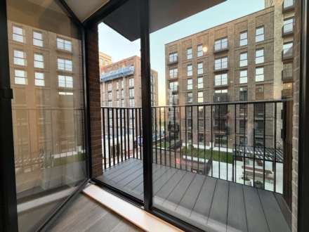 Berkeley Square, Ordsall Lane, Image 15