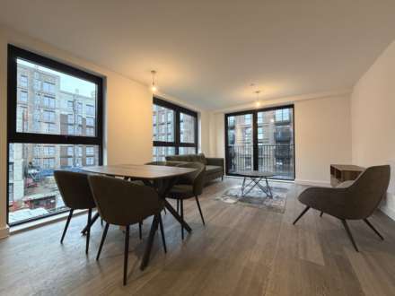 Berkeley Square, Ordsall Lane, Image 2