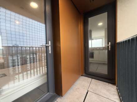 The Gateway, Salford Quays, Image 18