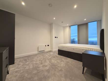 Vista River Gardens, Trinity Way, Image 10