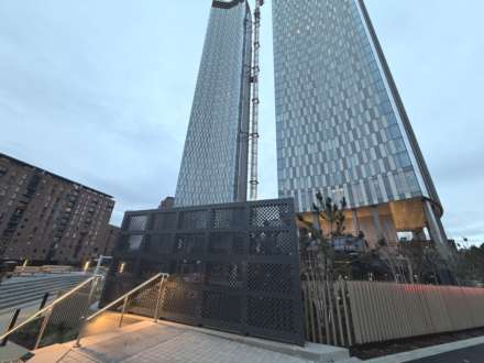 Vista River Gardens, Trinity Way, Image 44