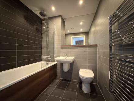 Wilburn Basin, Ordsall Lane, Image 13