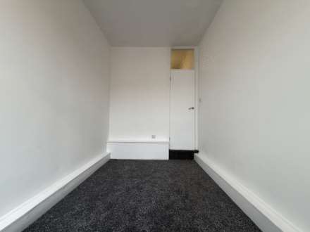 Attleboro Road, Manchester, Image 9