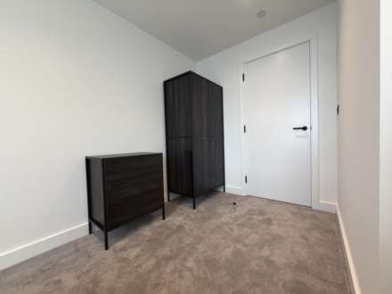 Vista River Gardens, Trinity Way, Image 14