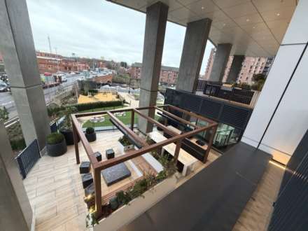 Vista River Gardens, Trinity Way, Image 19