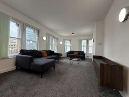 3 Bedroom Apartment, Portland Street, Piccadilly