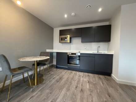 Commerce Quay, Ordsall Lane, Image 3