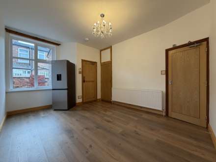 Ealing Avenue, Fallowfield, Image 2