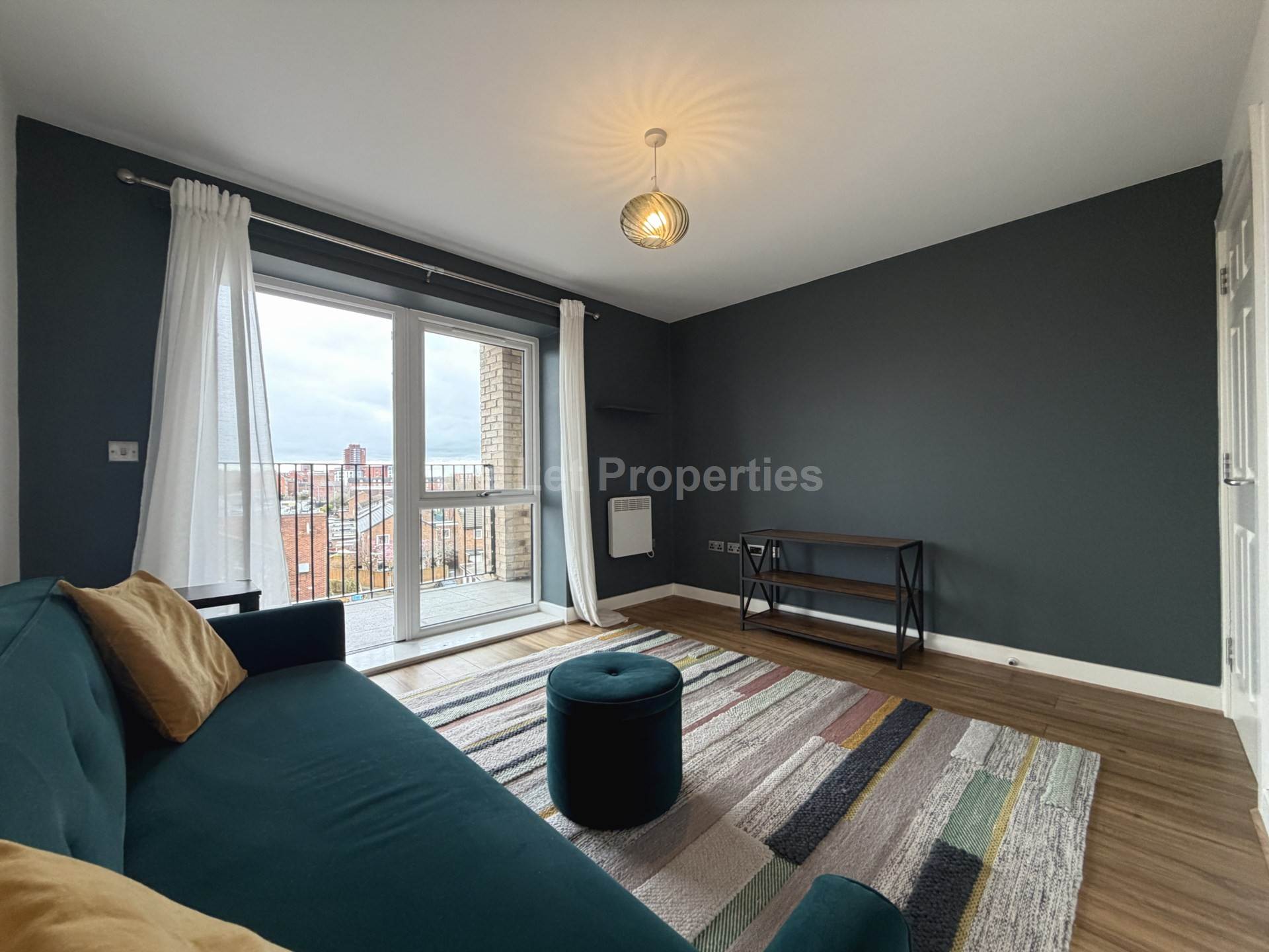 Glaze Brook Apartments, Hulme, Image 2