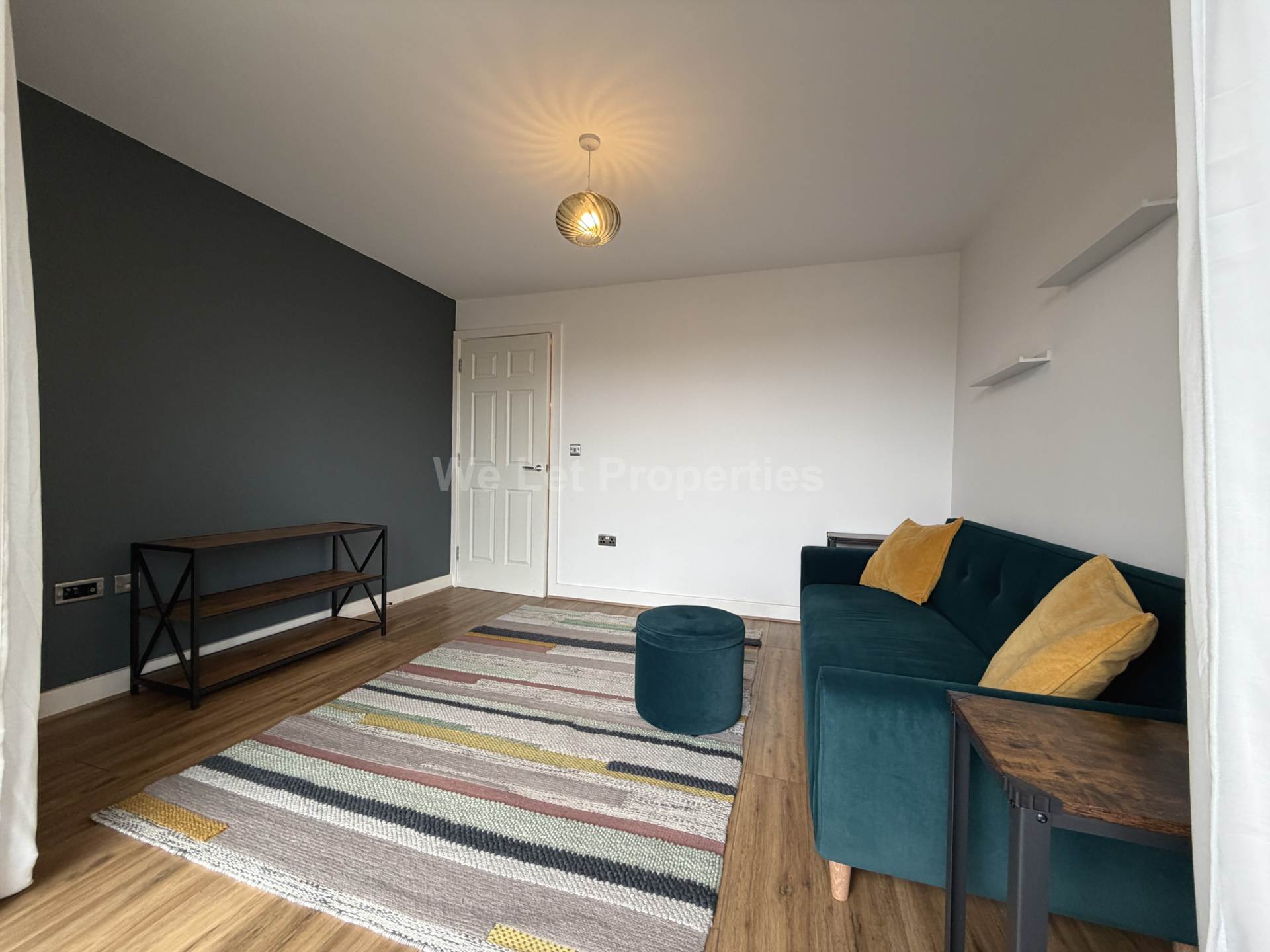 Glaze Brook Apartments, Hulme, Image 4