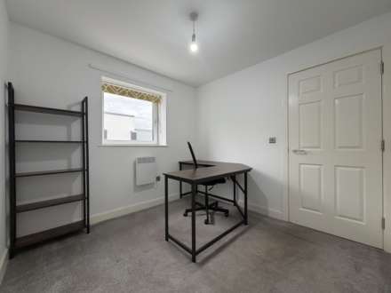 Glaze Brook Apartments, Hulme, Image 14