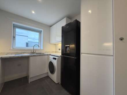 Glaze Brook Apartments, Hulme, Image 7