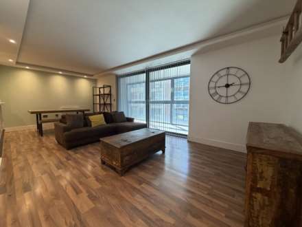 Property For Rent Liverpool Road, Manchester