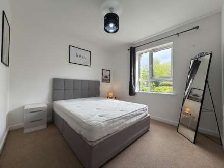 4 The Waterfront, Sport City, Image 12