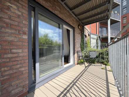 4 The Waterfront, Sport City, Image 5