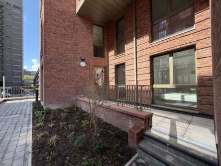 Trafford Gardens, Botanical Avenue, Image 16