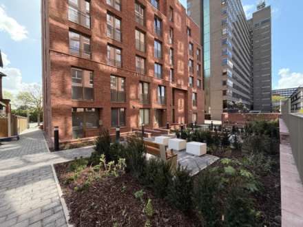 Trafford Gardens, Botanical Avenue, Image 18