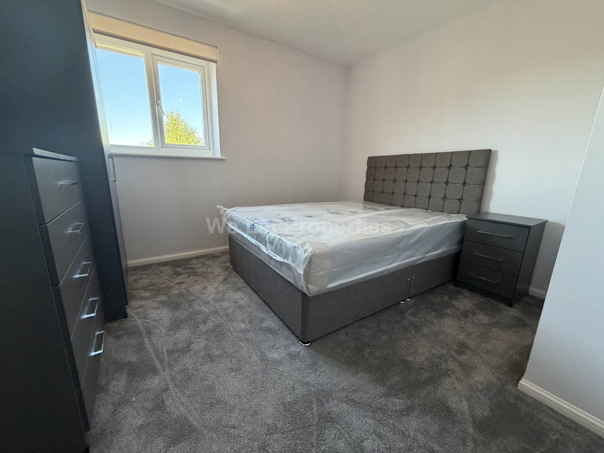 Chiffon Way, Salford, Image 6