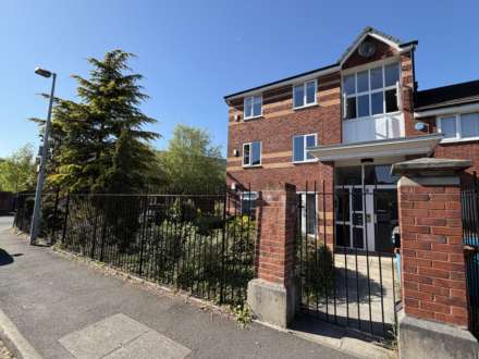Chiffon Way, Salford, Image 11